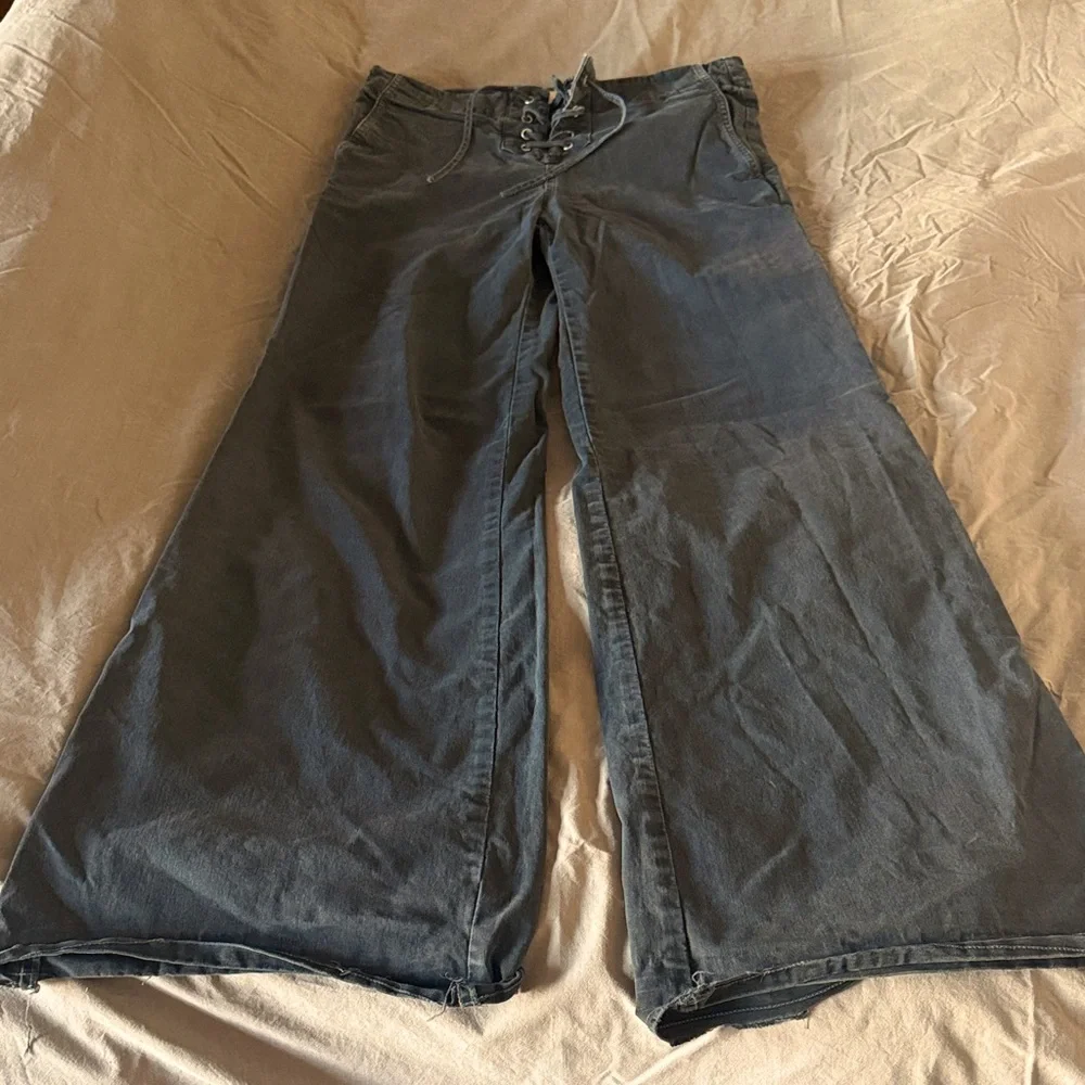 Nili Lotan Charcoal Vianca Flare Jeans - Picture 1 of 8